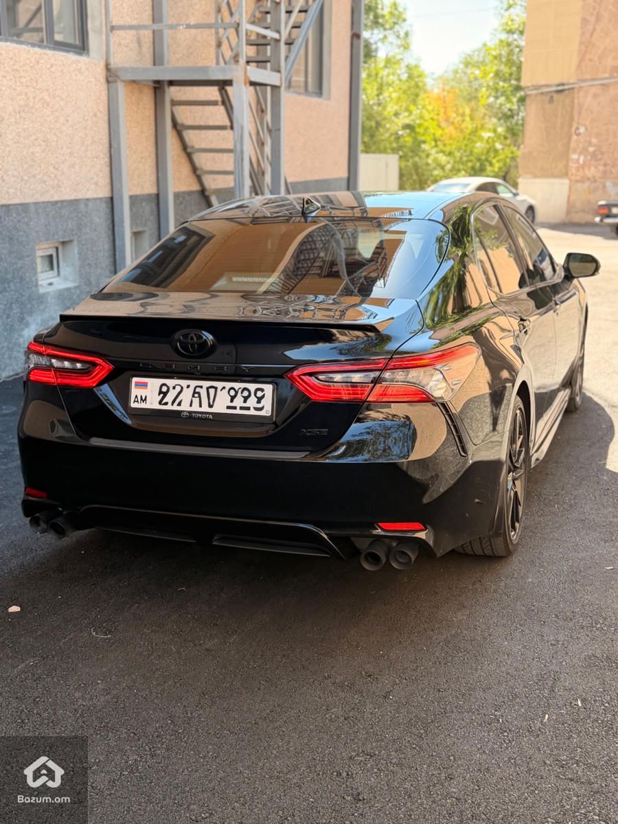 Toyota Camry XSE 2021 - image 4