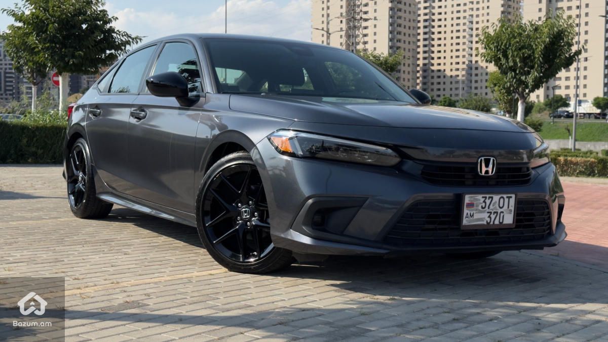 Honda Civic Sport - image 1
