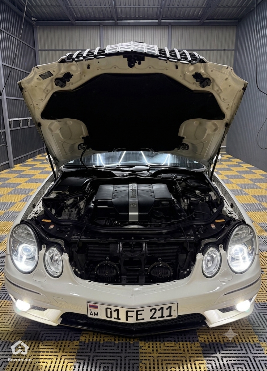 Mercedes-Benz 320 2002 - image 7