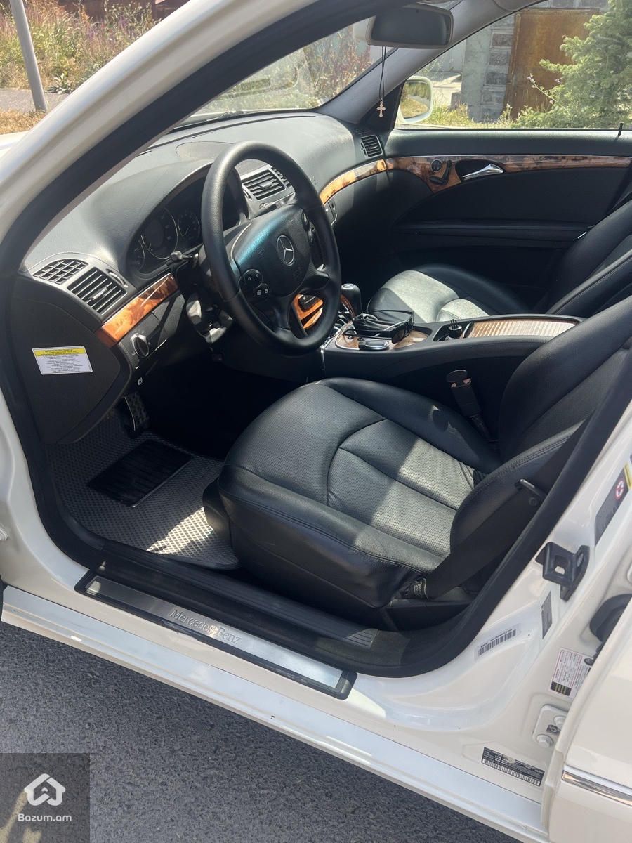 Mercedes-Benz E 350 2009 - image 7