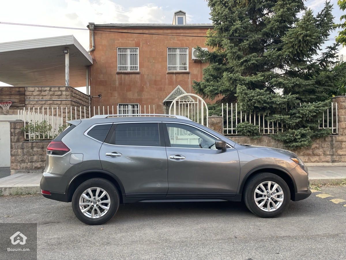 NISSAN ROGUE 2020 SV - image 4
