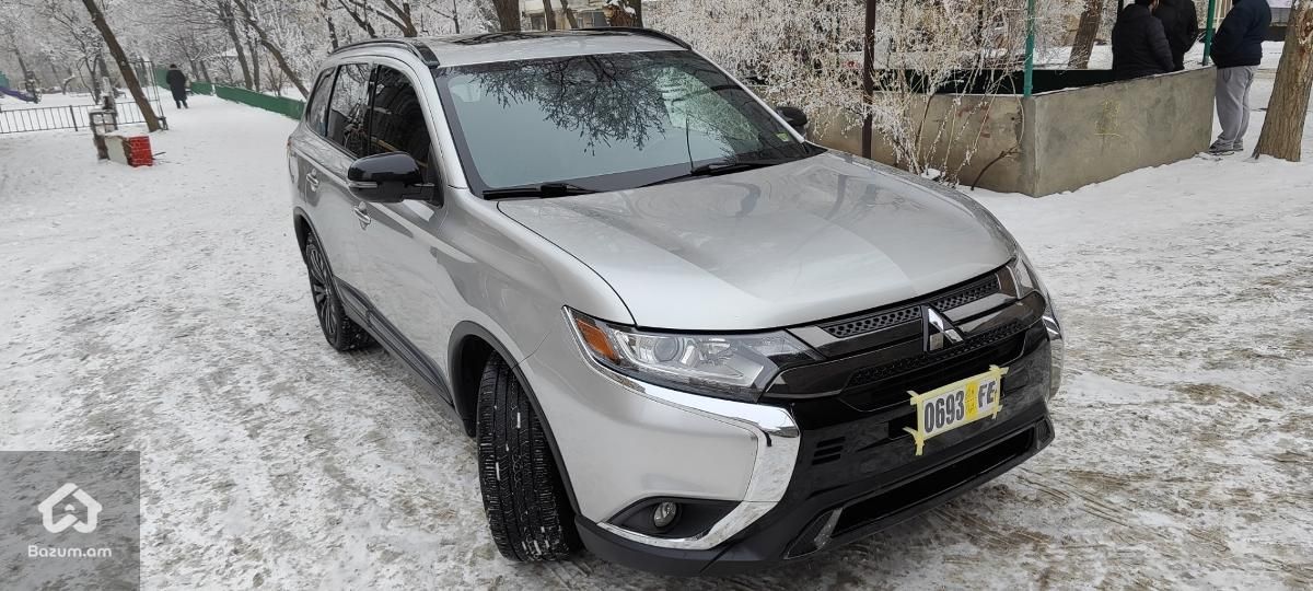Mitsubishi - image 1