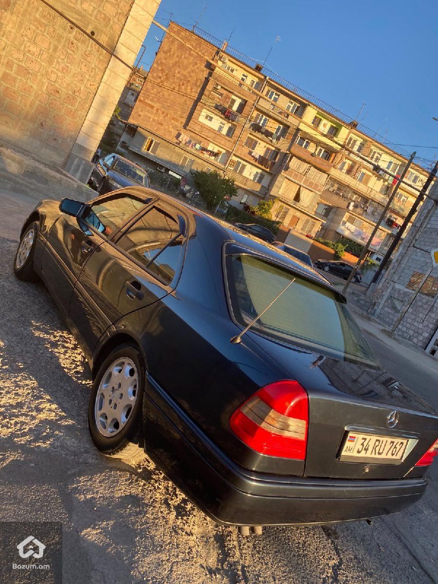 Mercedes-Benz 230 1996 - image 3