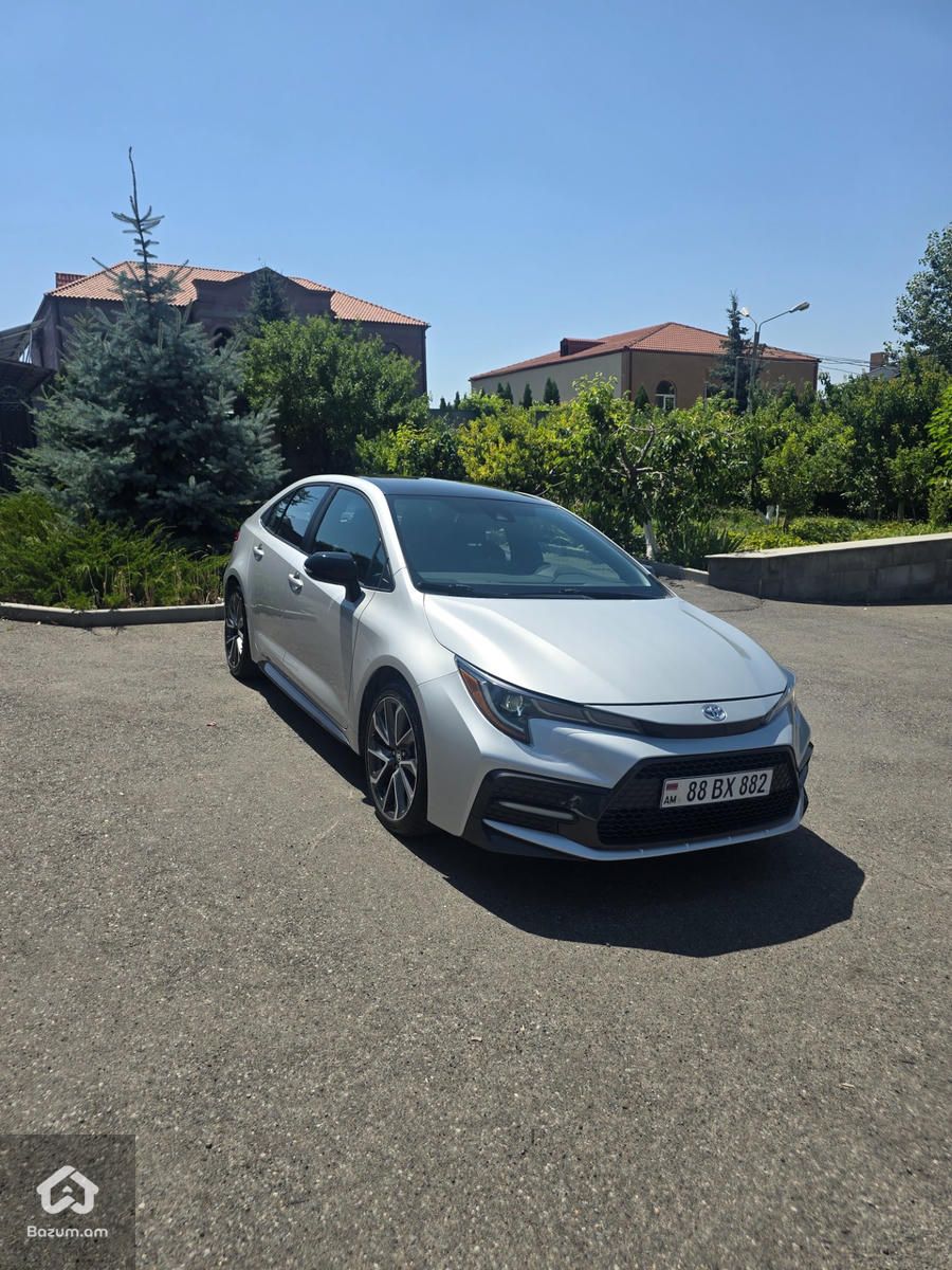 Toyota Corolla 2022 SE - image 2