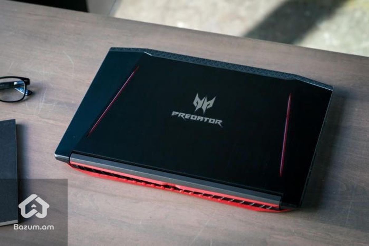 Acer Predator HELIOS 300 - image 2