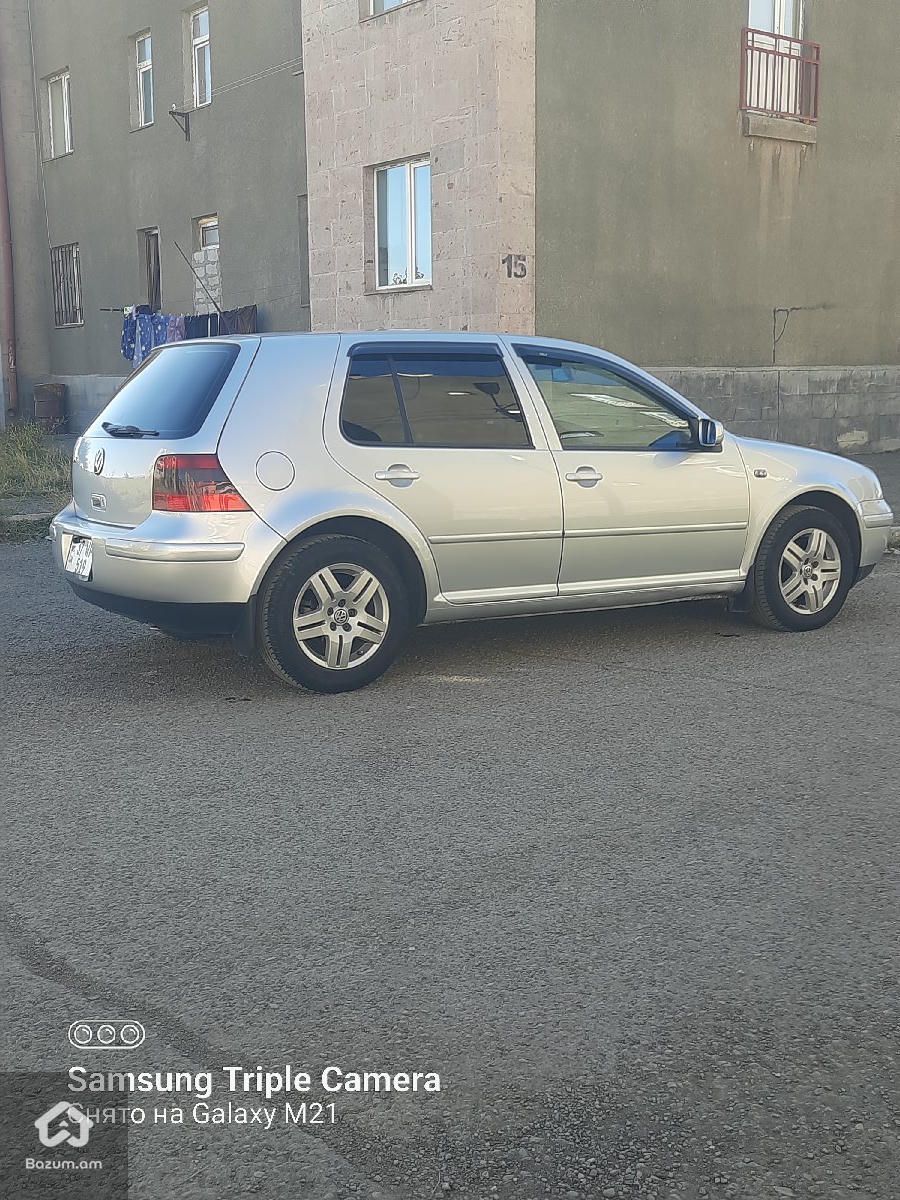 Volkswagen Golf 2001 - image 2