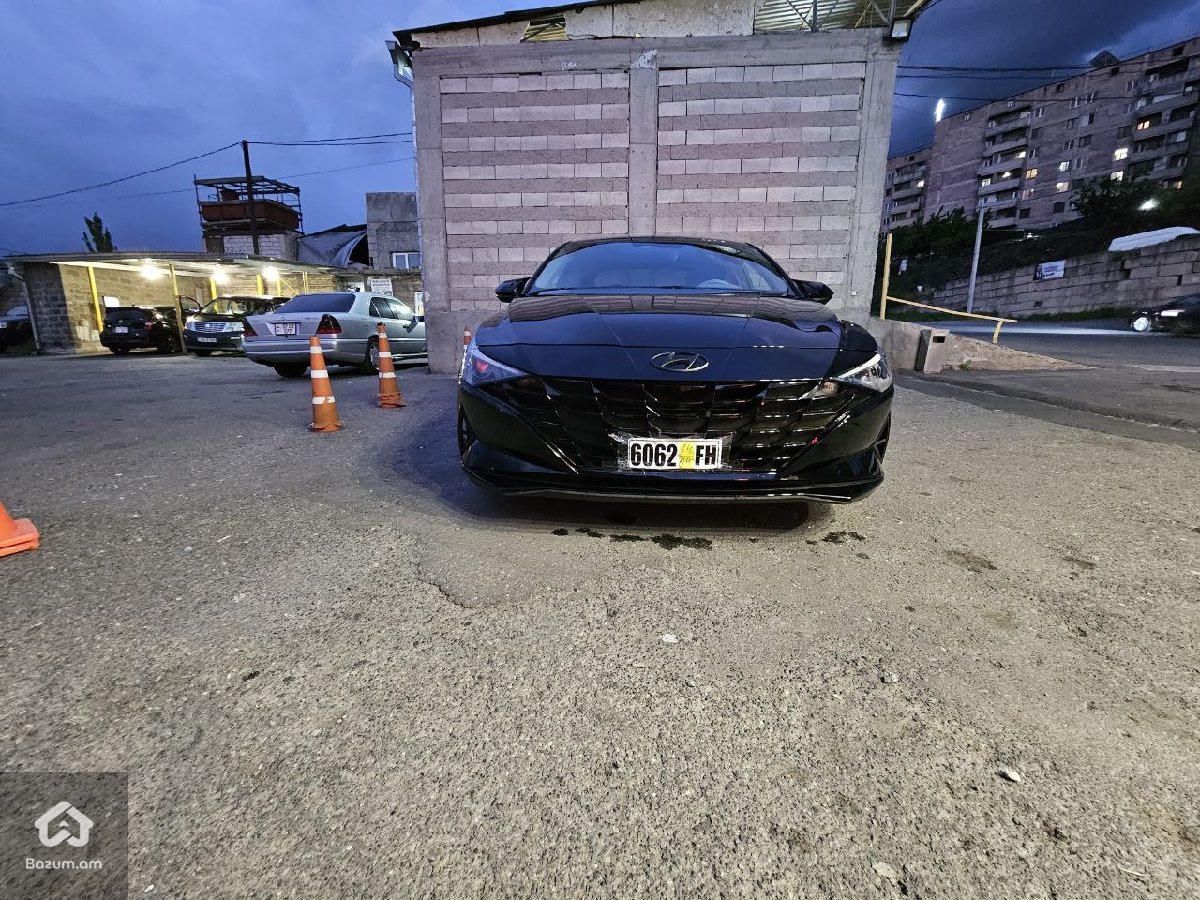 Hyundai Elantra 2023 - image 2