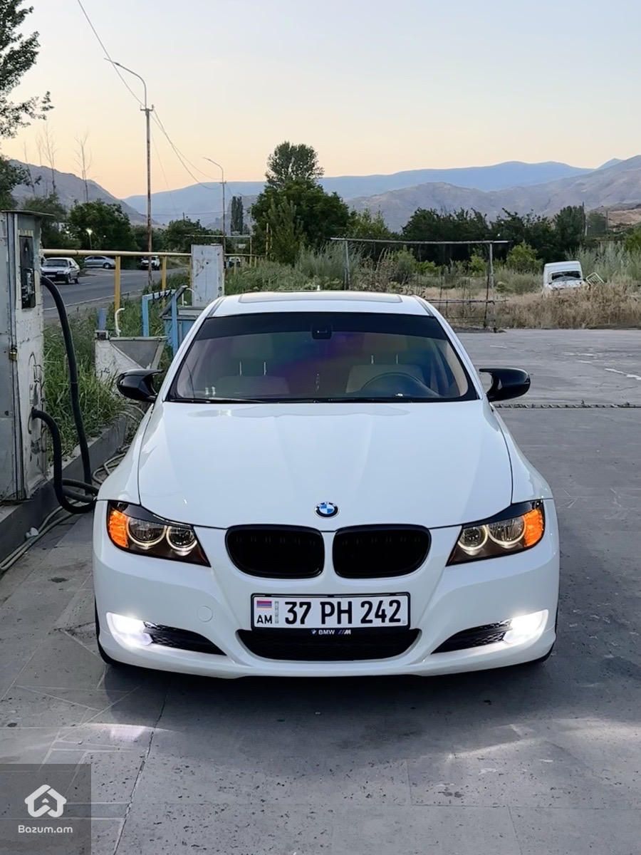 BMW M3 2009 - image 1