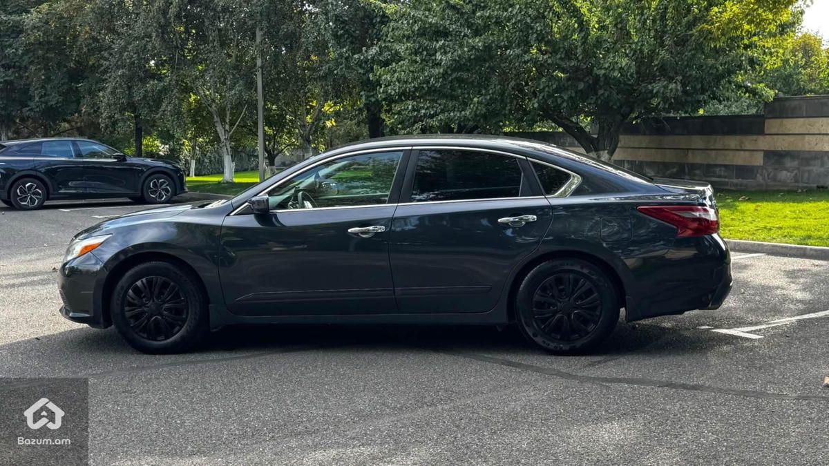 Nissan Altima 2018 - image 4