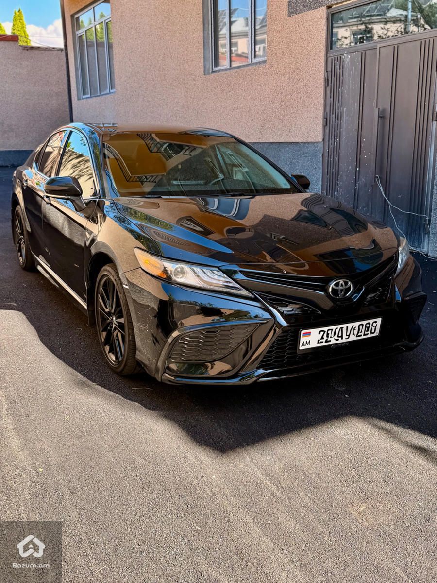 Toyota Camry XSE 2021 - image 1
