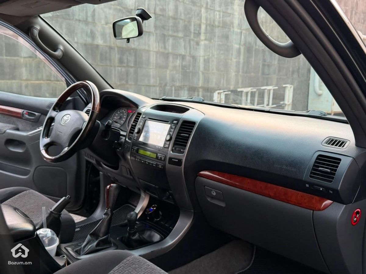 Toyota Land Cruiser Prado 2008 - image 12