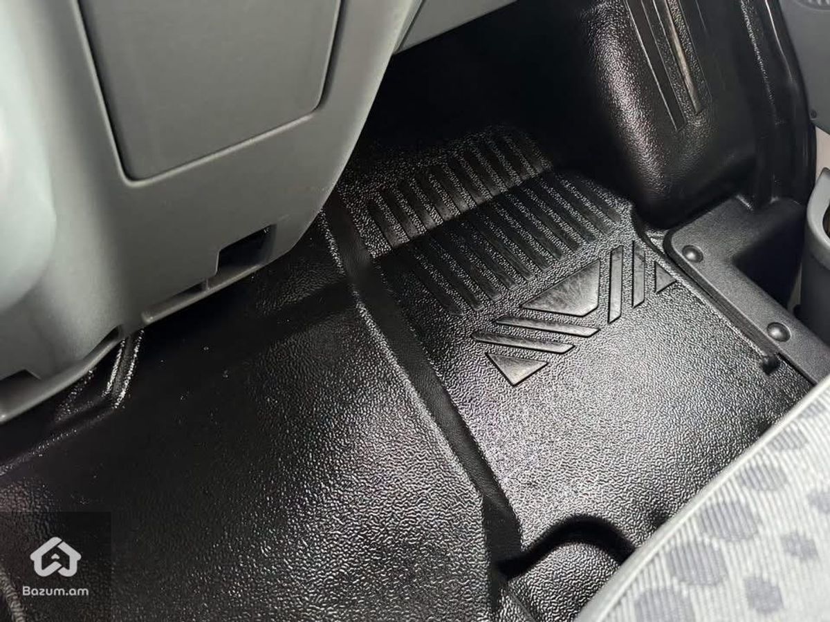 Ford transit - image 8