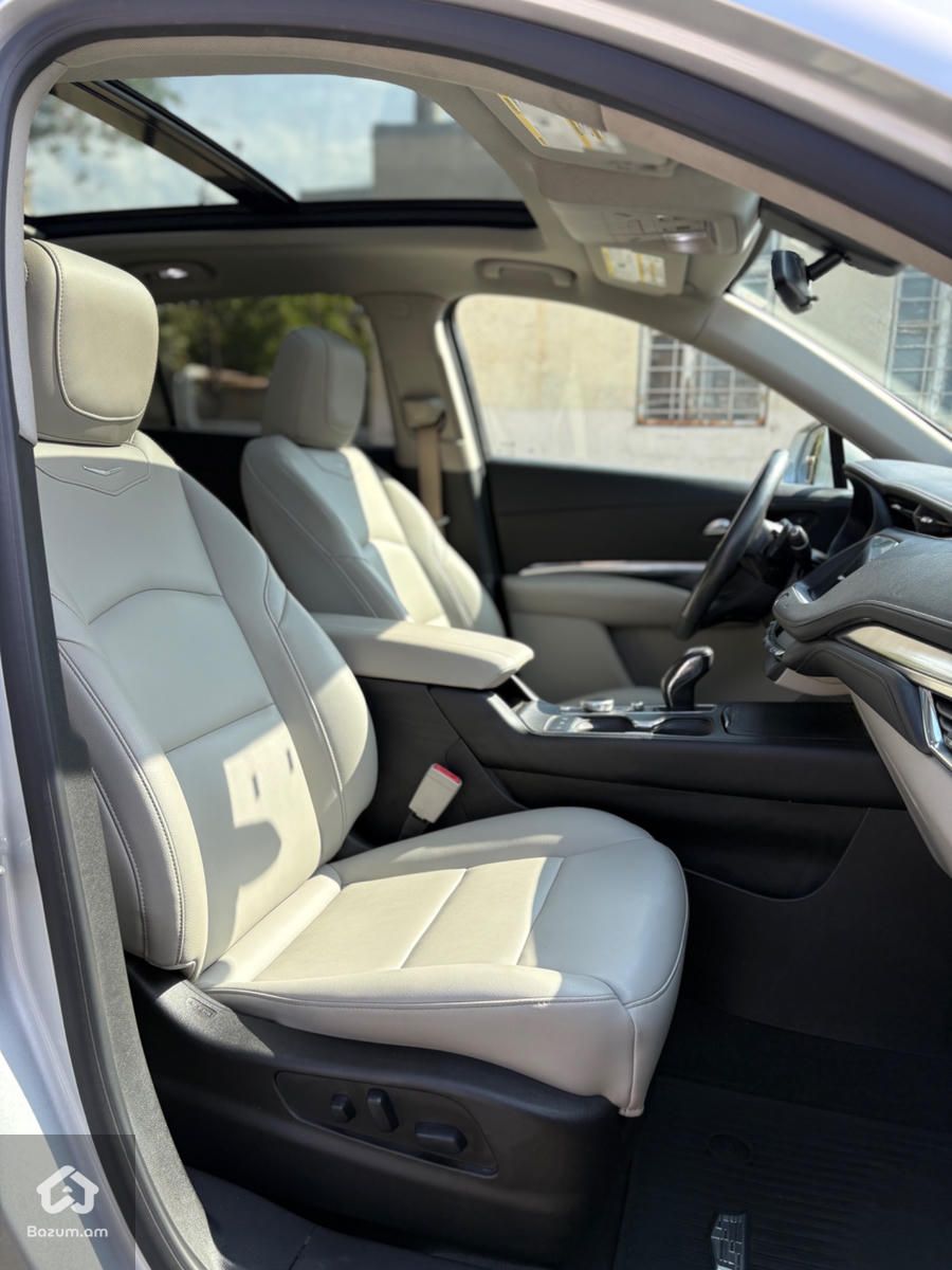 Cadillac XT5 2019 - image 9