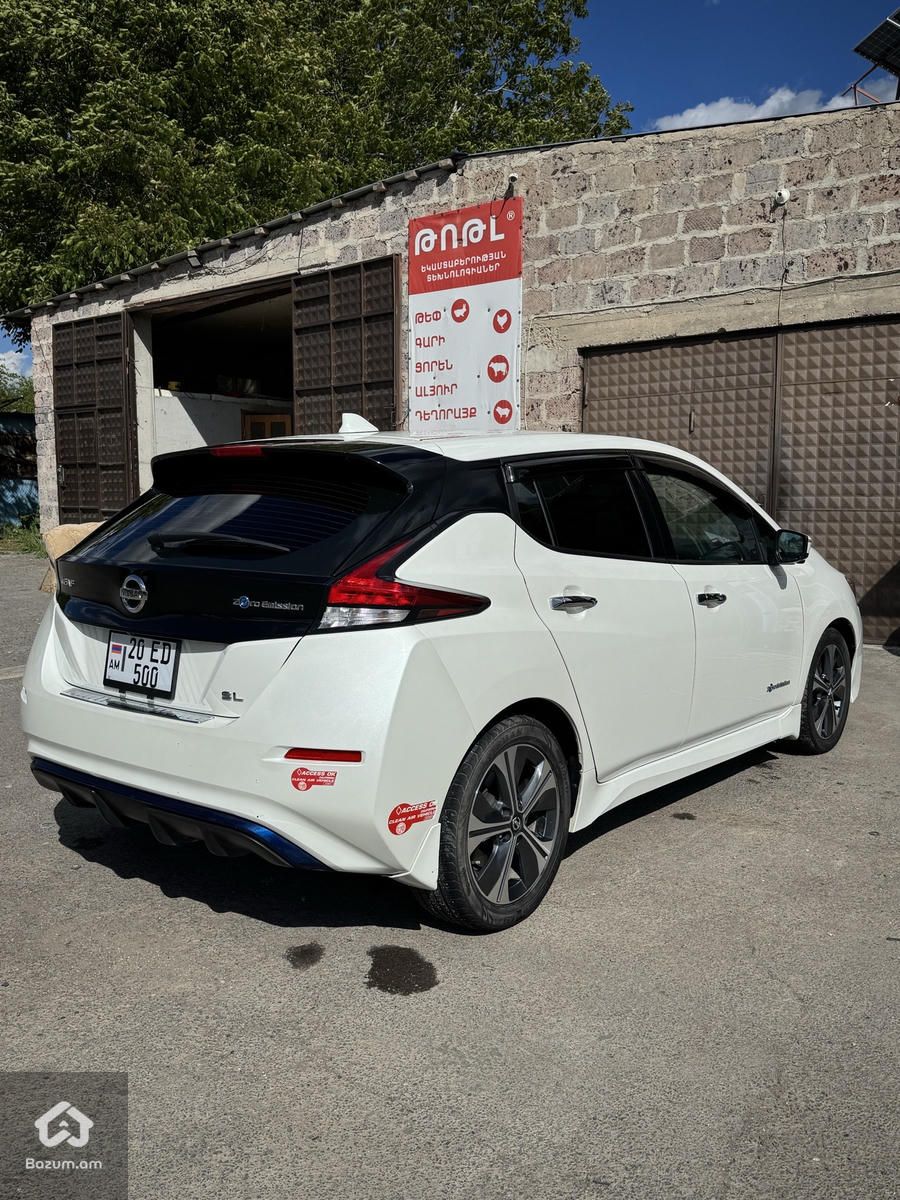 Nissan Leaf - image 3