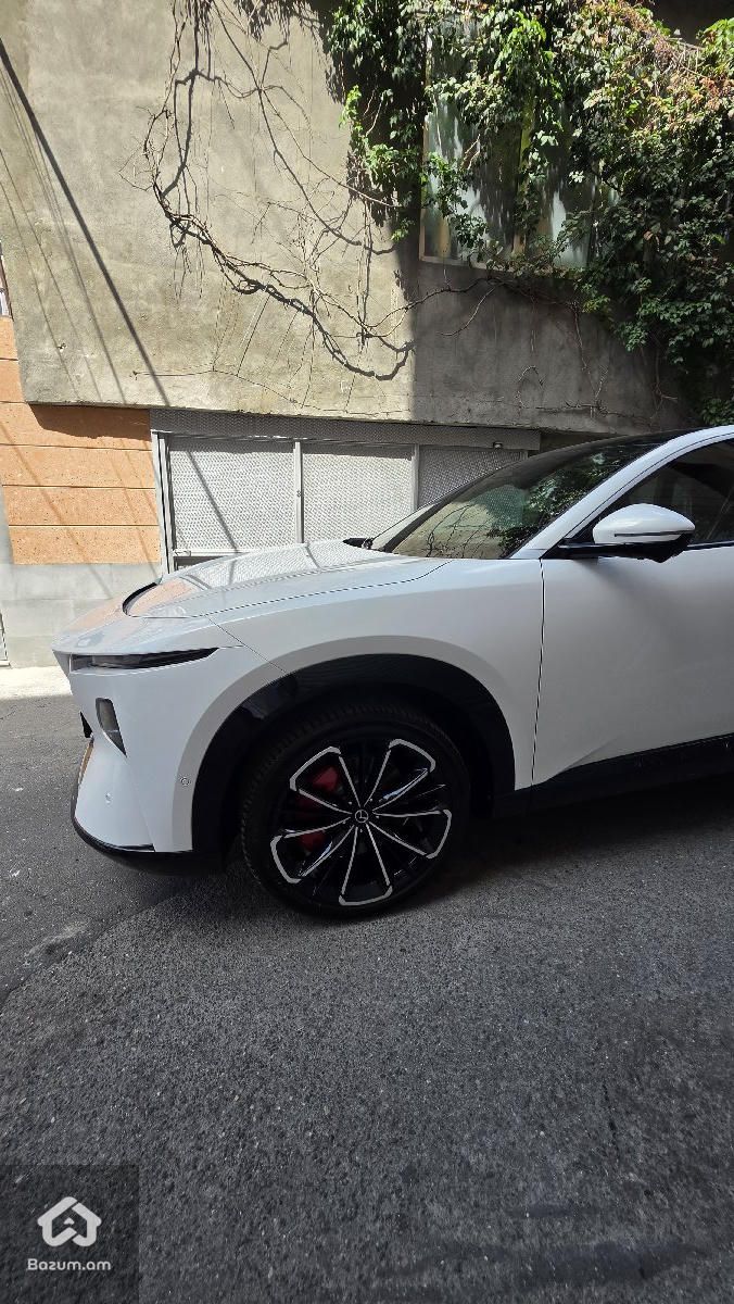Mazda EZ-60 SUV 2026 - image 3