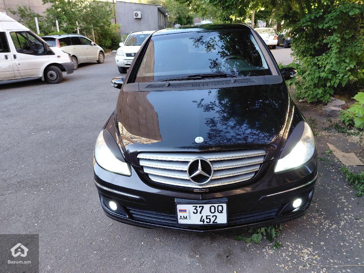 Mercedes Benz - image 1