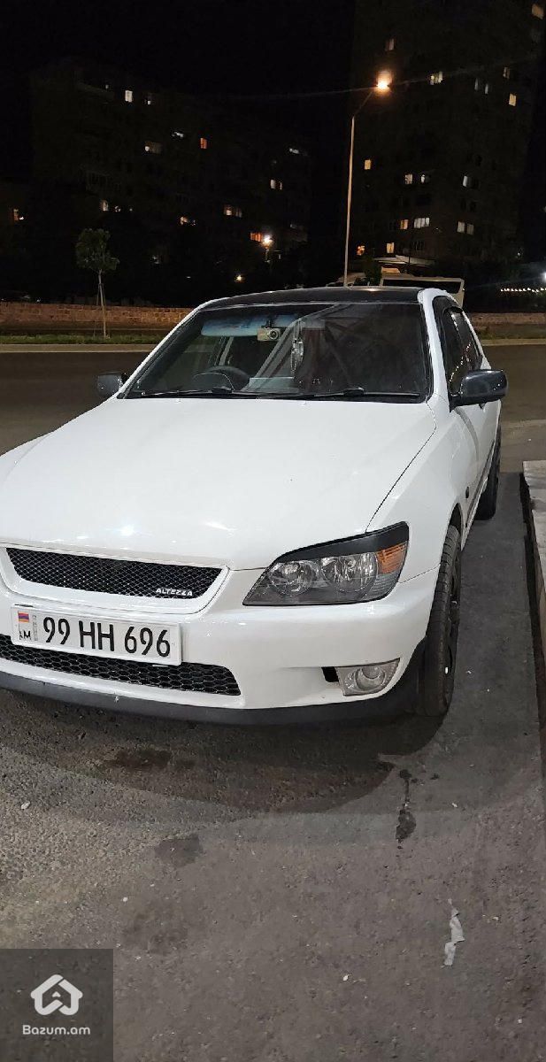Toyota Altezza 1999 - image 8