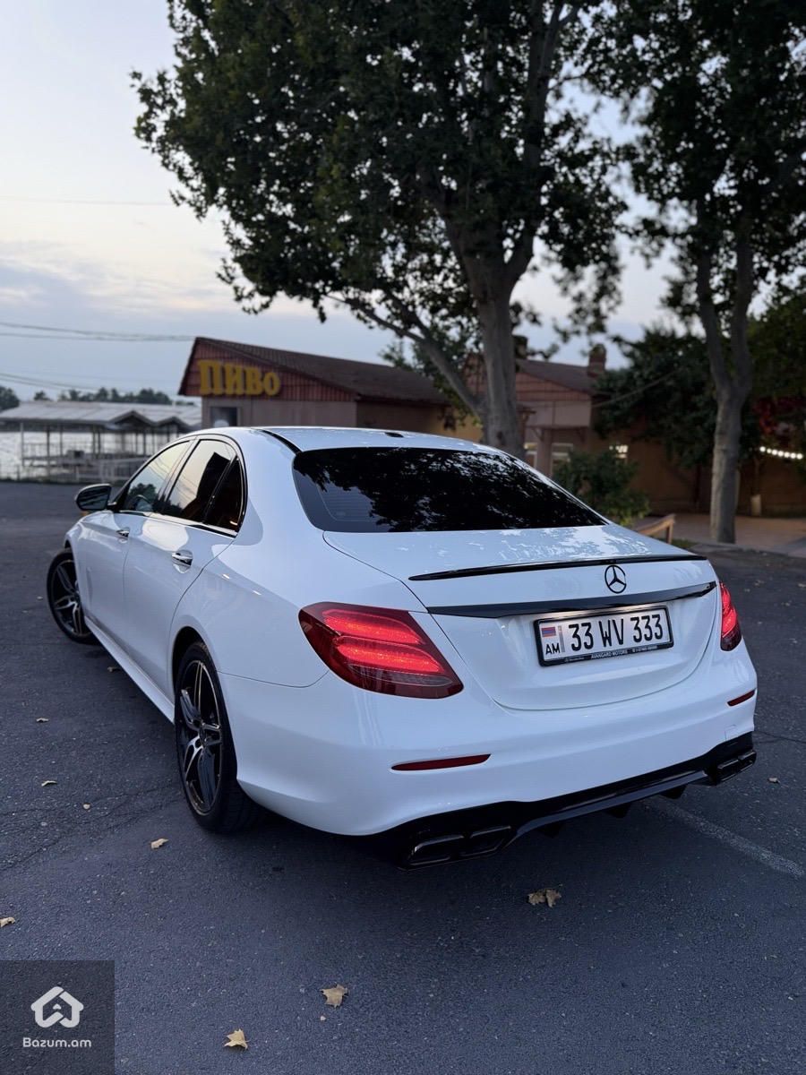 Mercedes-Benz E350 - image 14
