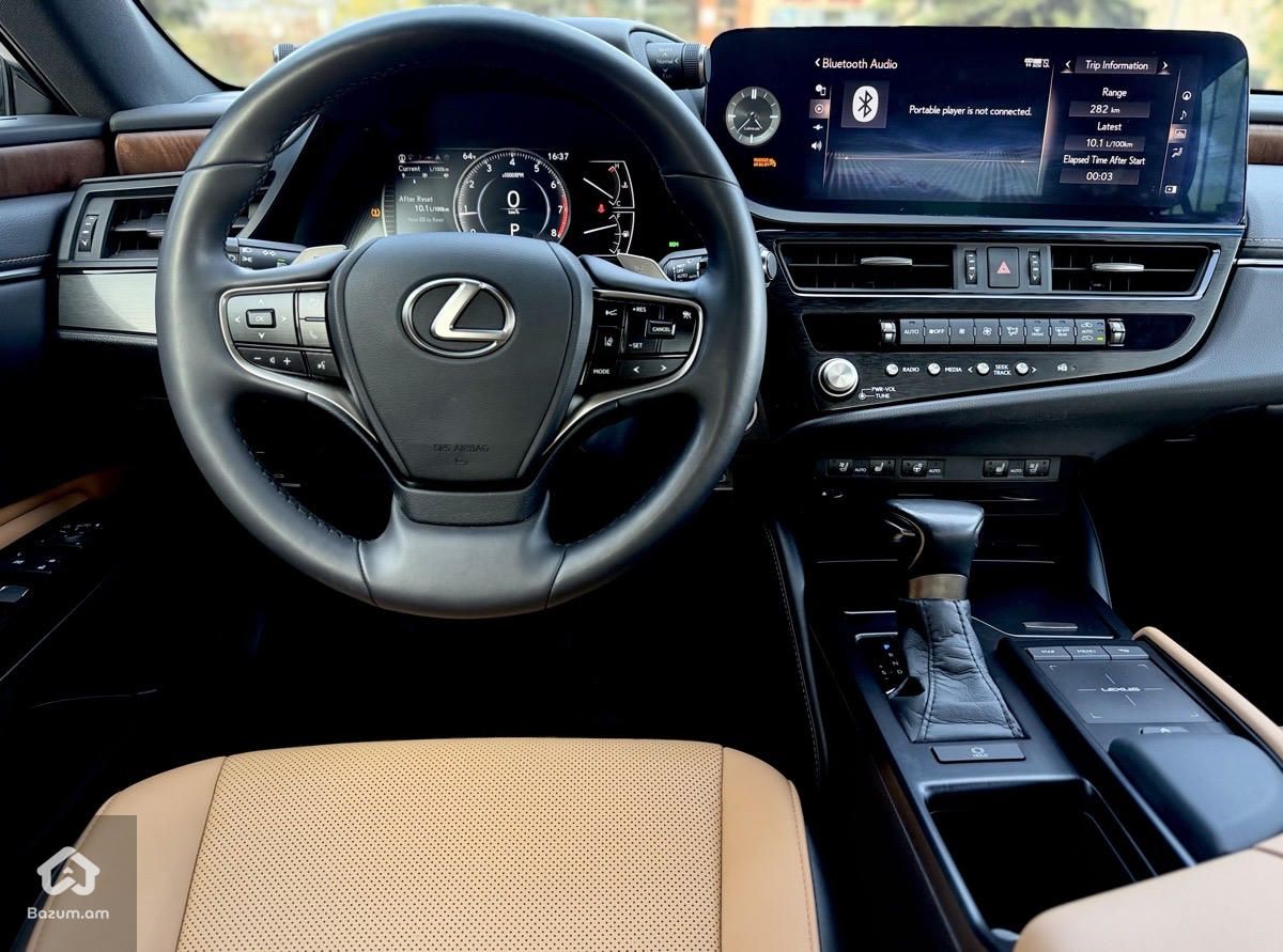 Lexus ES 250 2022 - image 12