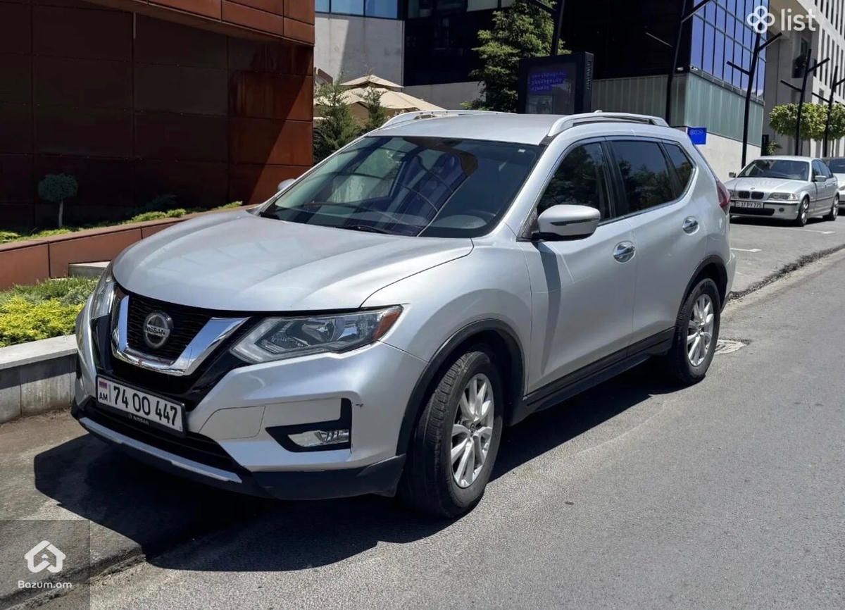 Nissan Rogue 2019 SV - image 2