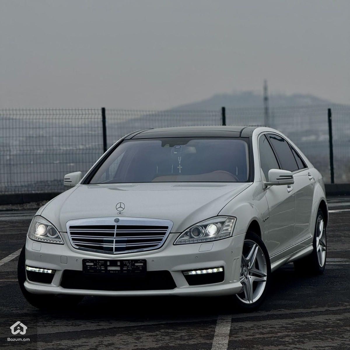 Mercedes-Benz S 550 2008 - image 10