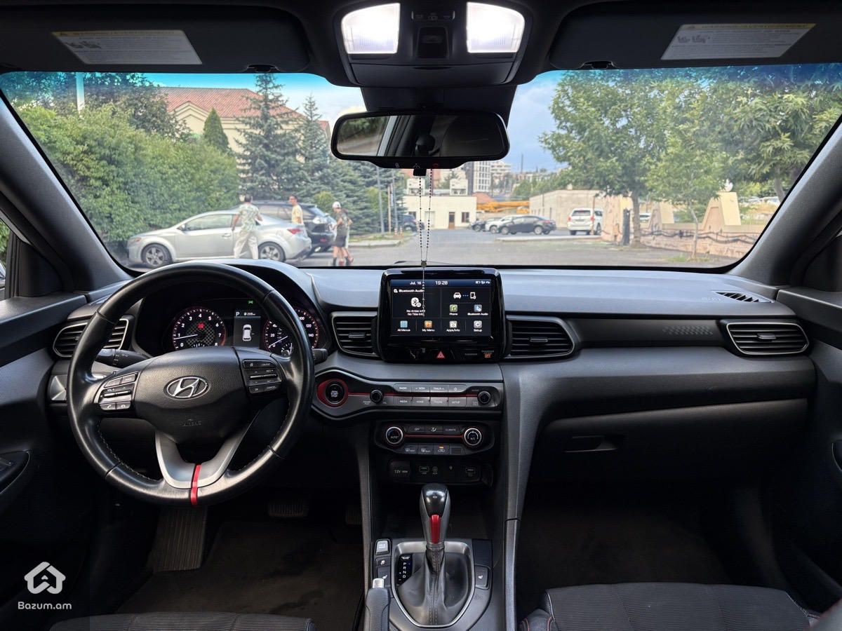 Hyundai Veloster 2018 - image 6