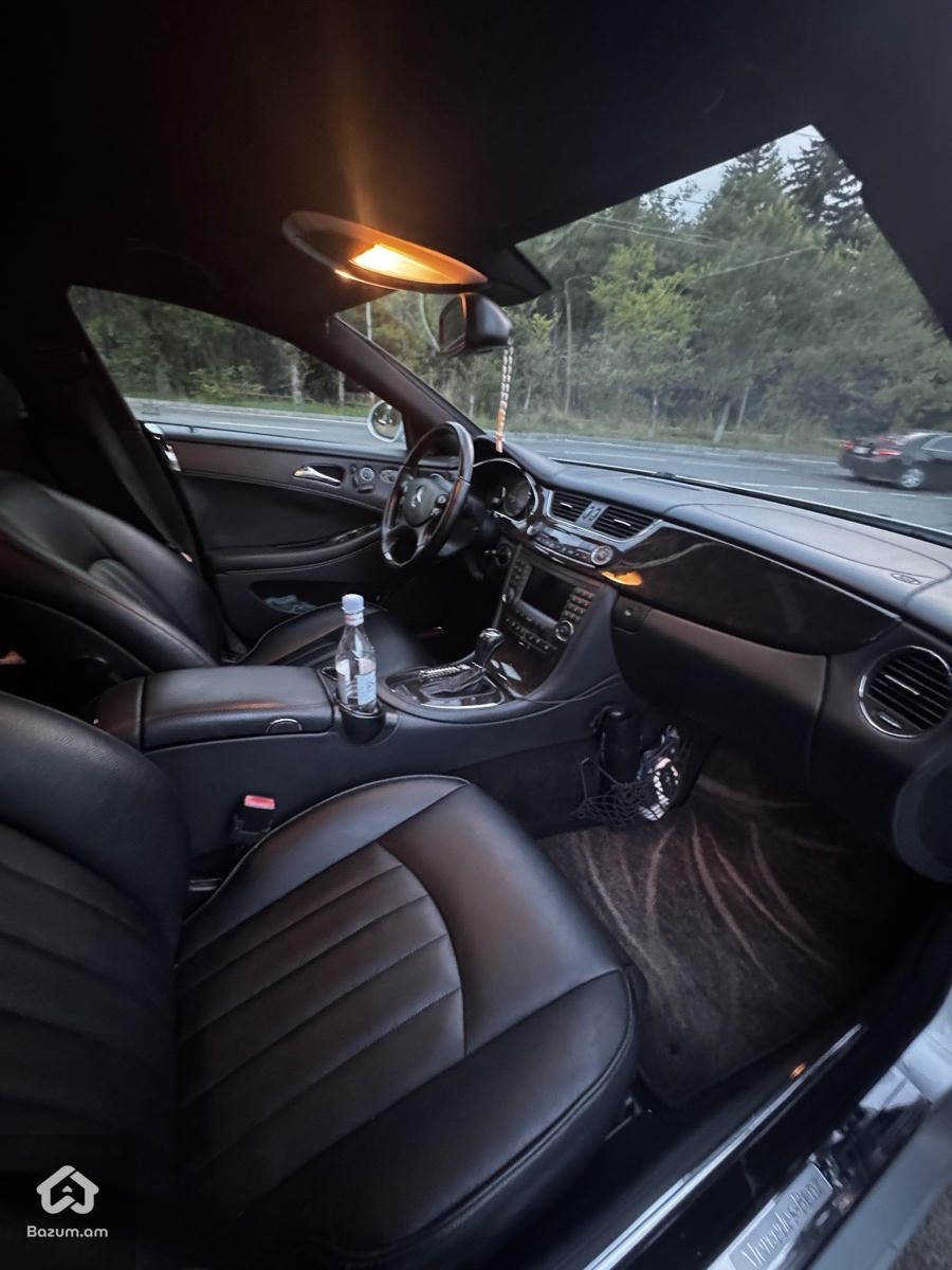 Mercedes-Benz CLS 350 2005 - image 12