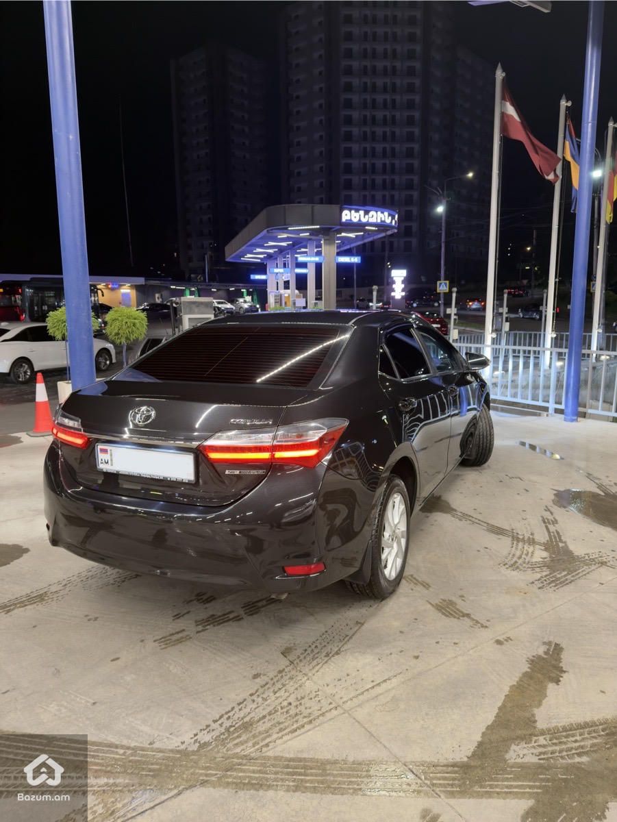 Toyota Corolla 2017 - image 5