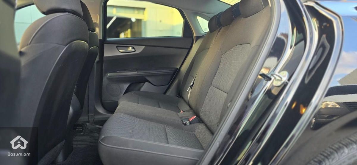 Kia Forte 2020 - image 7