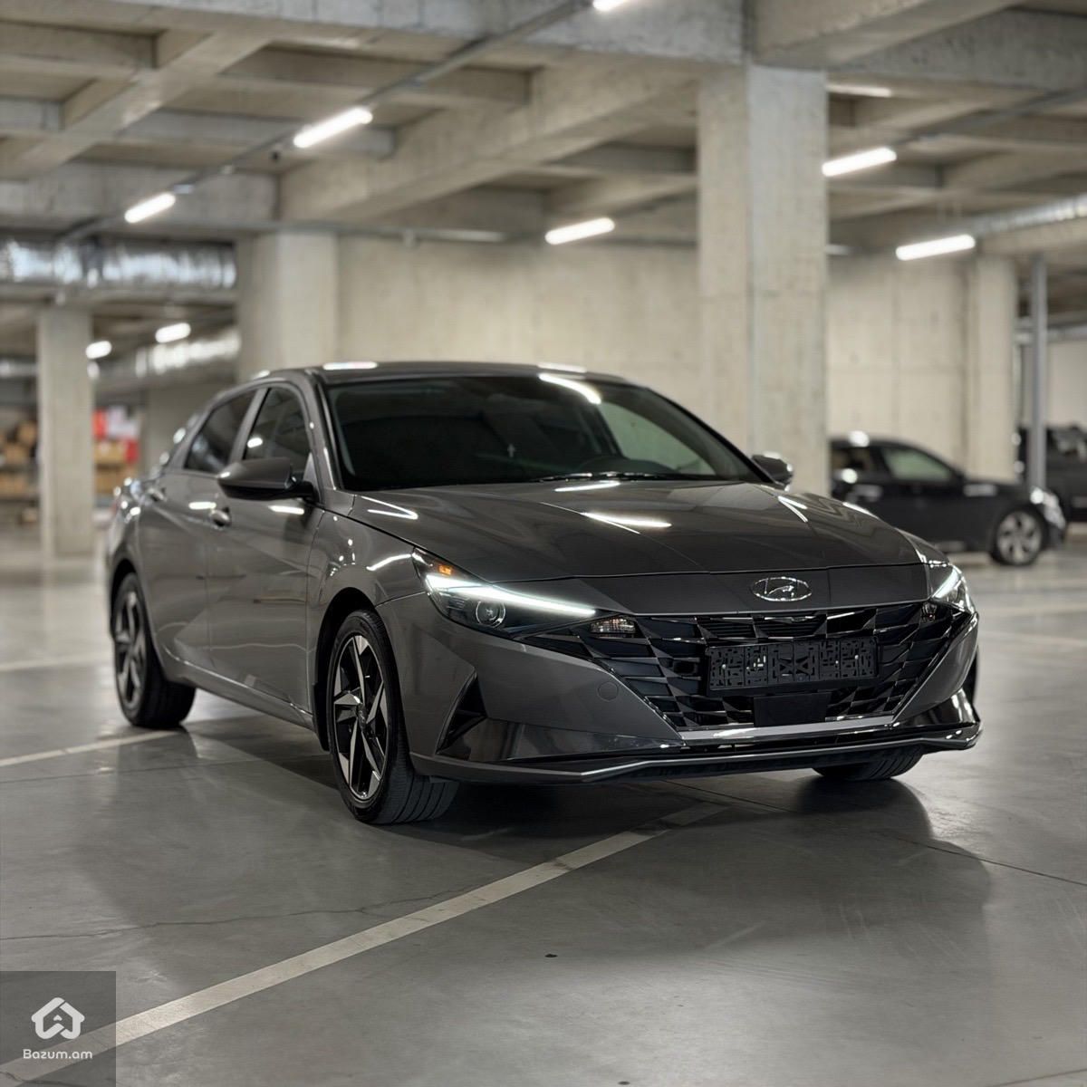 Hyundai Elantra 2023 - image 3