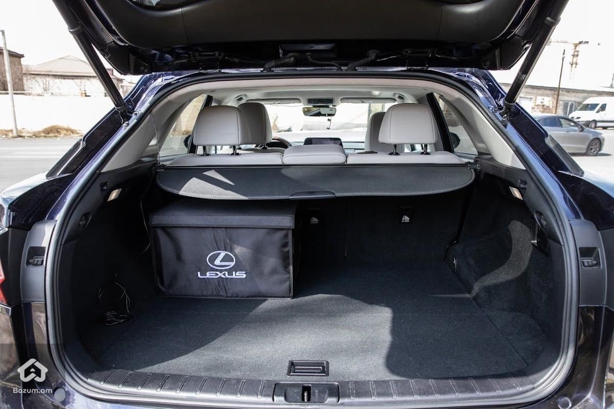 2021 Lexus RX350 - image 14