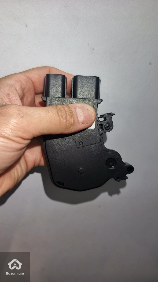 Honda մեքենաների դռան աջ և ձախ կողմի լոք,Lock door - image 2