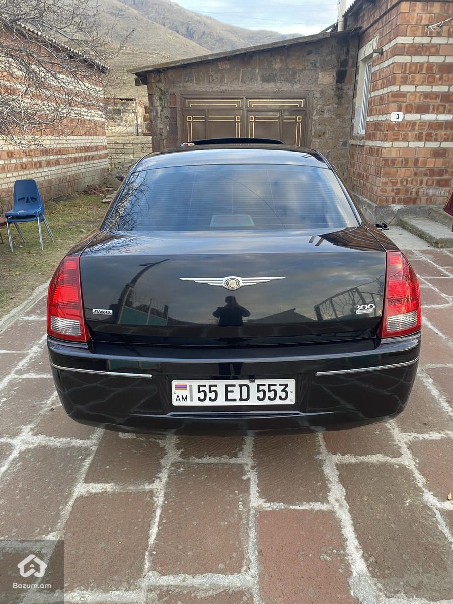 CHRYSLER 300c - image 5