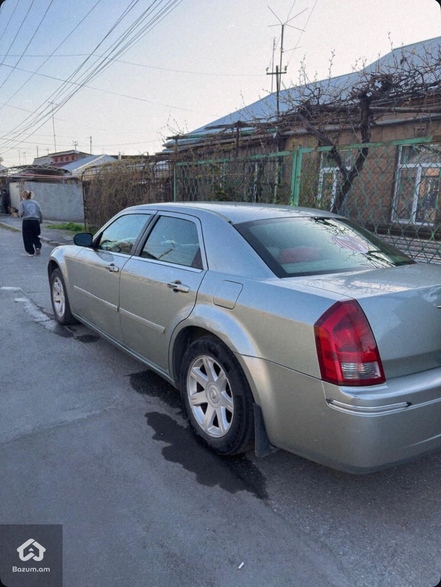 Վաճառվում է Chrysler 300 - image 3