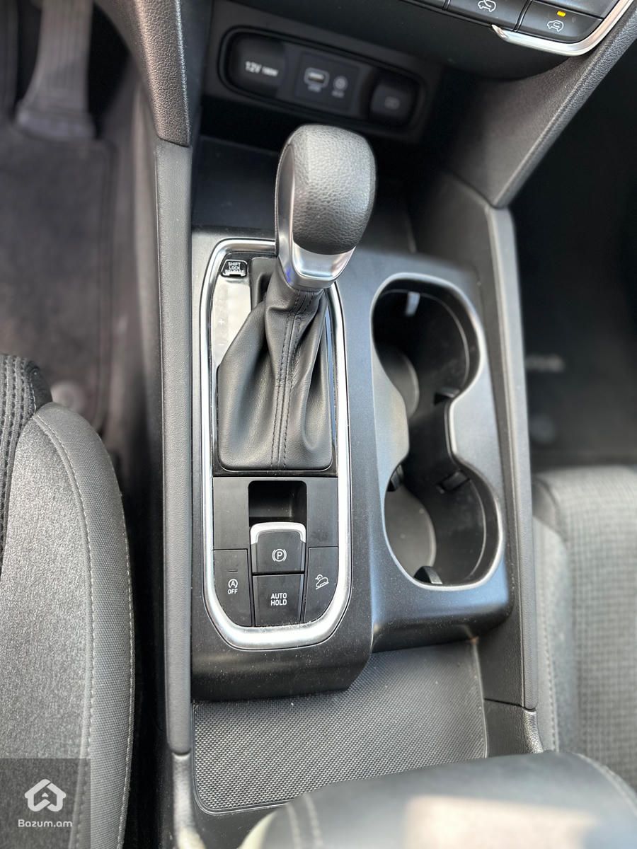 Hyundai - image 13