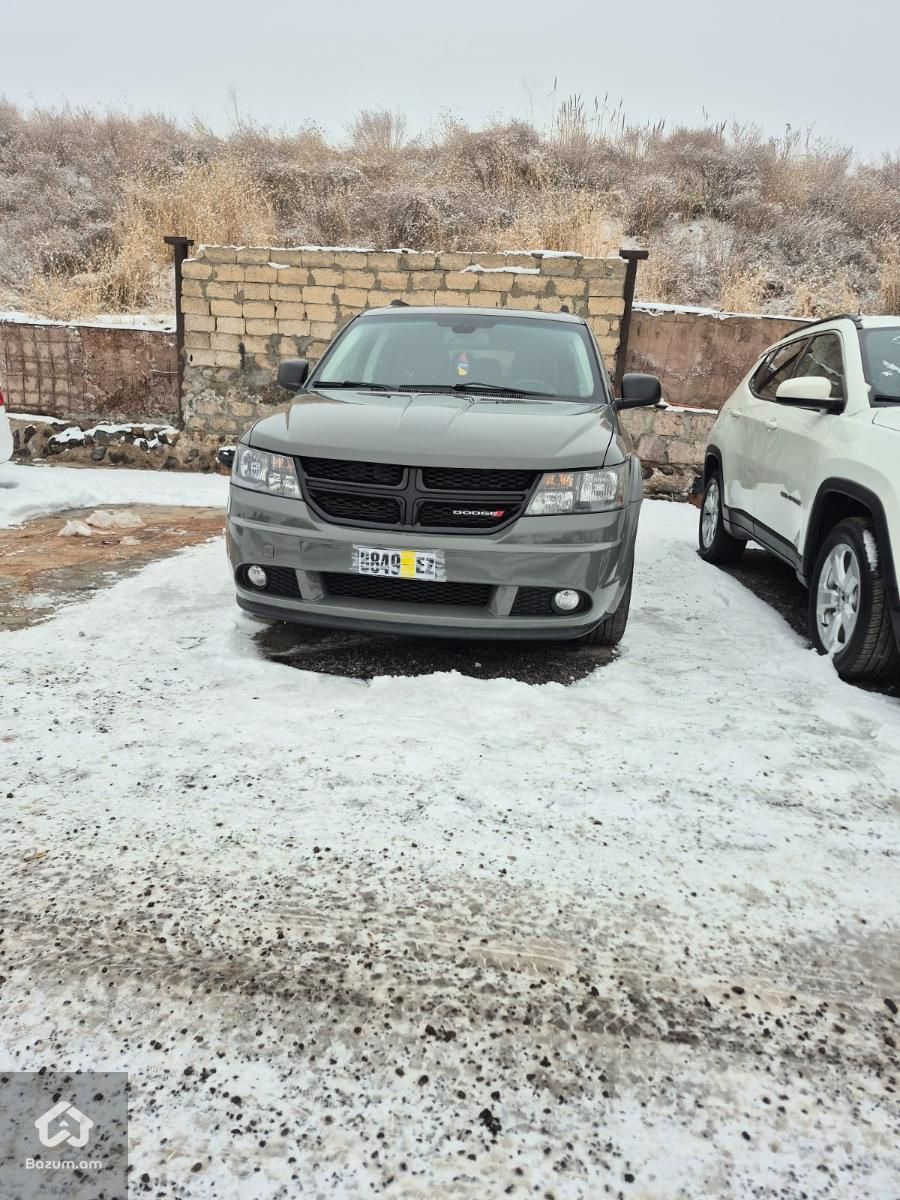 Dodge Journey - image 10