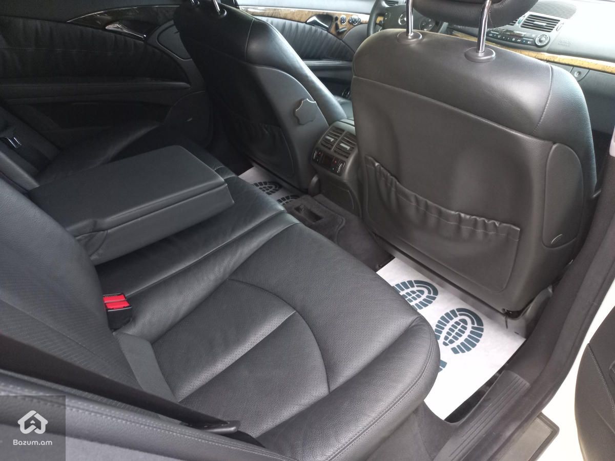 Mercedes-Benz E 320 2004 - image 12