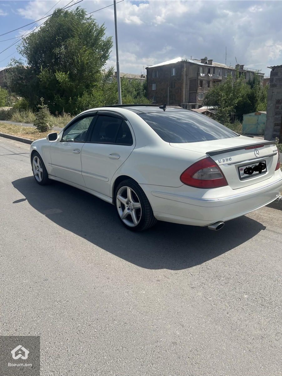 Mercedes-Benz E 350 2009 - image 4