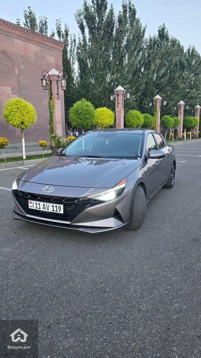 Hyundai Elantra SEL + 2022 - image 6