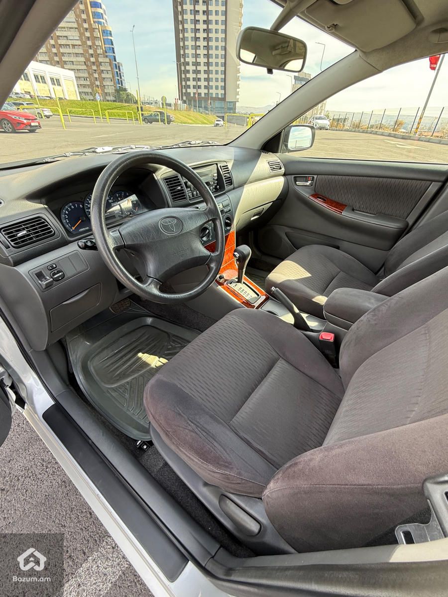 Toyota Corolla 2004 - image 7