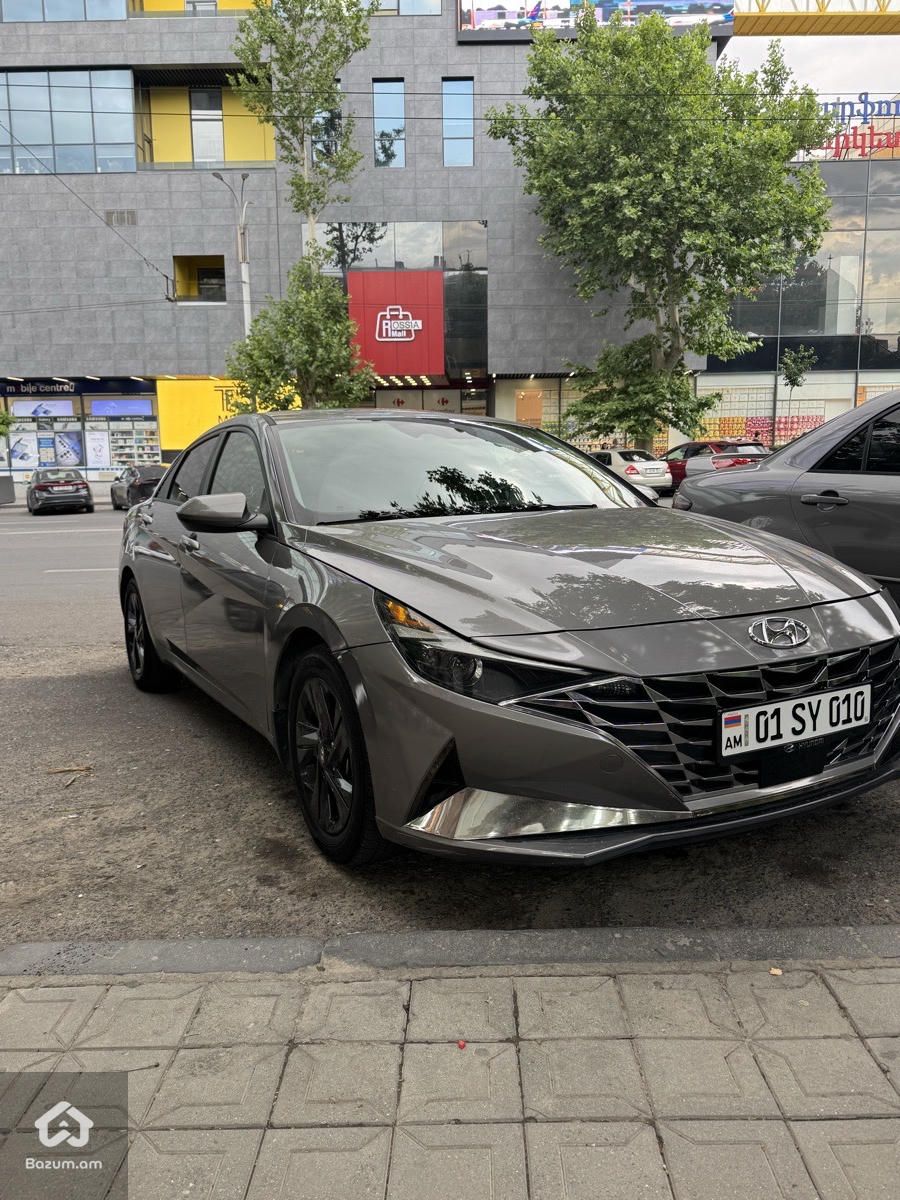 Hyundai Elantra 2021 - image 2