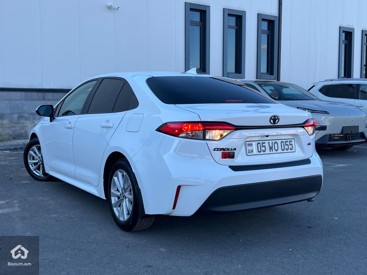 Toyota Corolla LE Premium - image 7