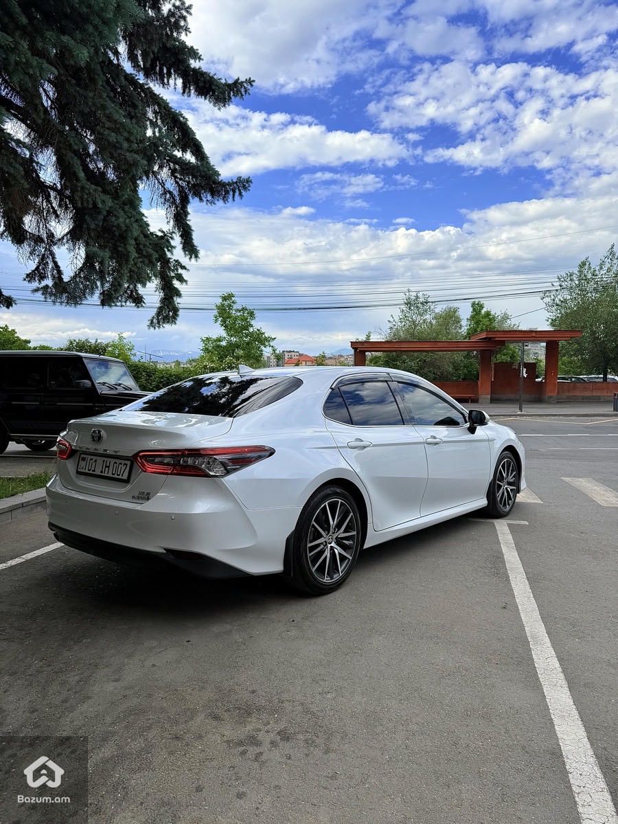 Toyota Camry 2021 HYBRID - image 6