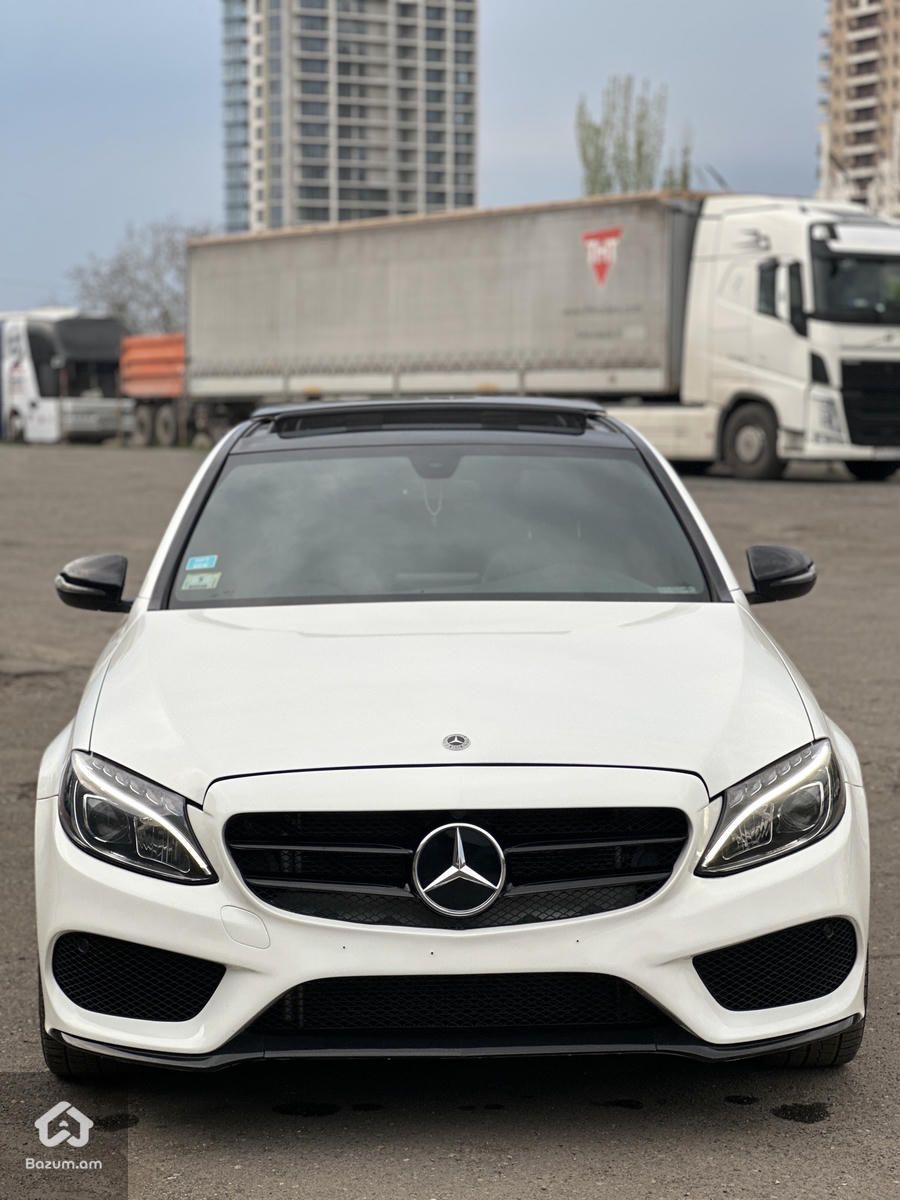 Mercedes Benz C300 - image 1