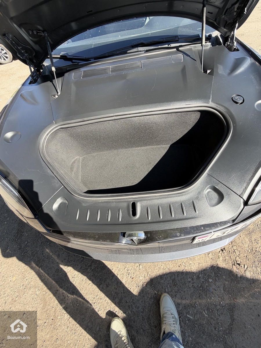 Tesla Model S 2023 - image 11