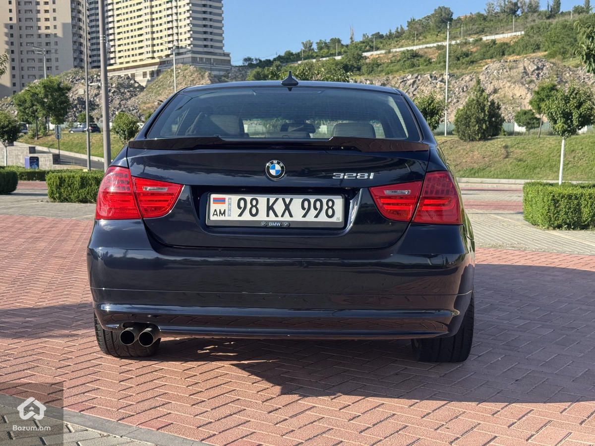 BMW 328i - image 5