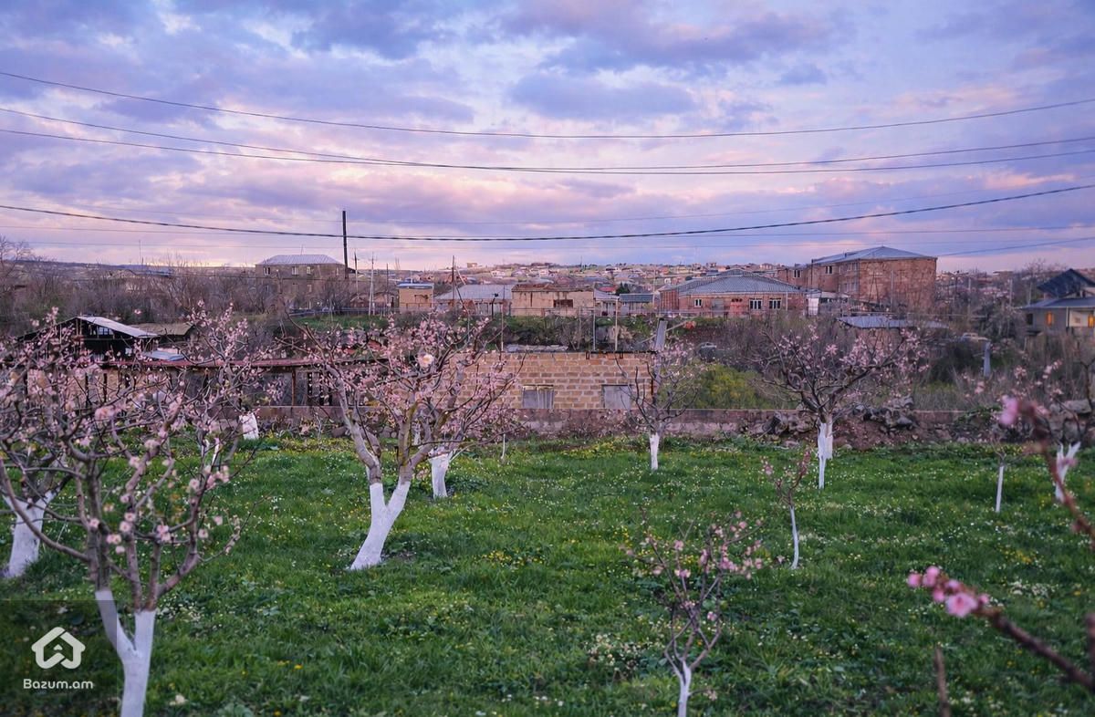 Հողատարածք  Բազմաղբյուրում - image 2
