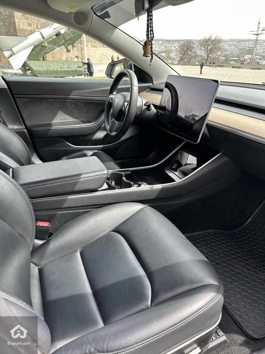 Tesla - image 11