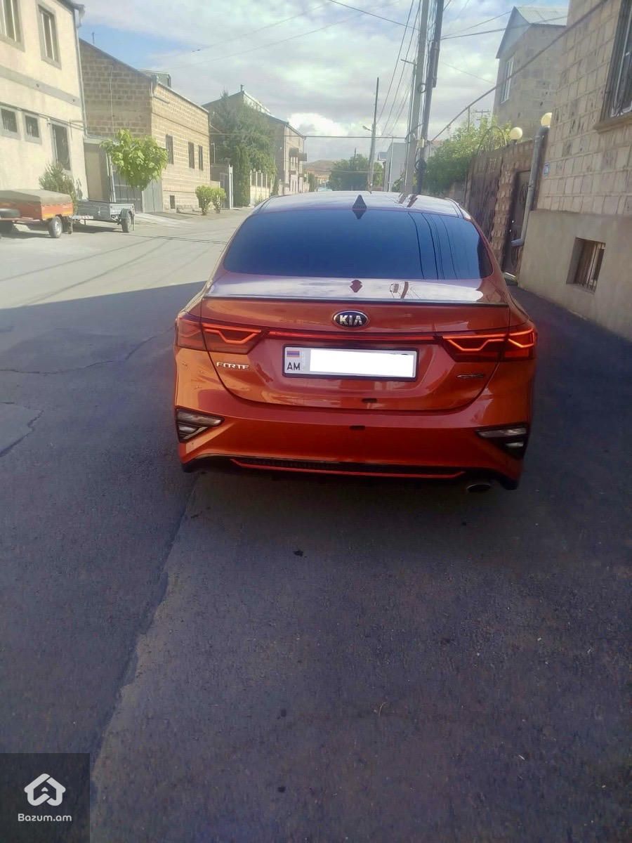 Kia Forte 2019 - image 4