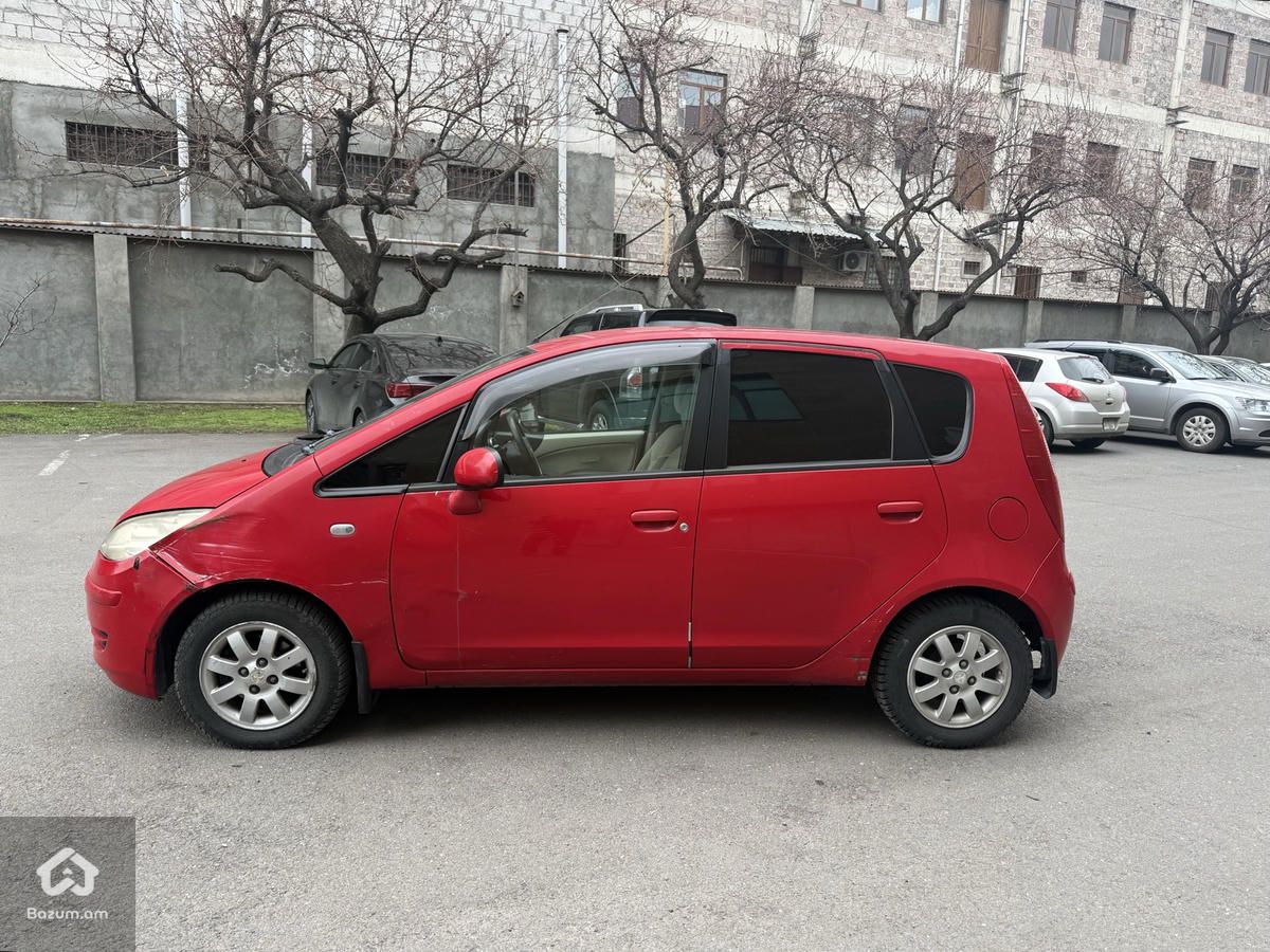 Mitsubishi Colt - image 7